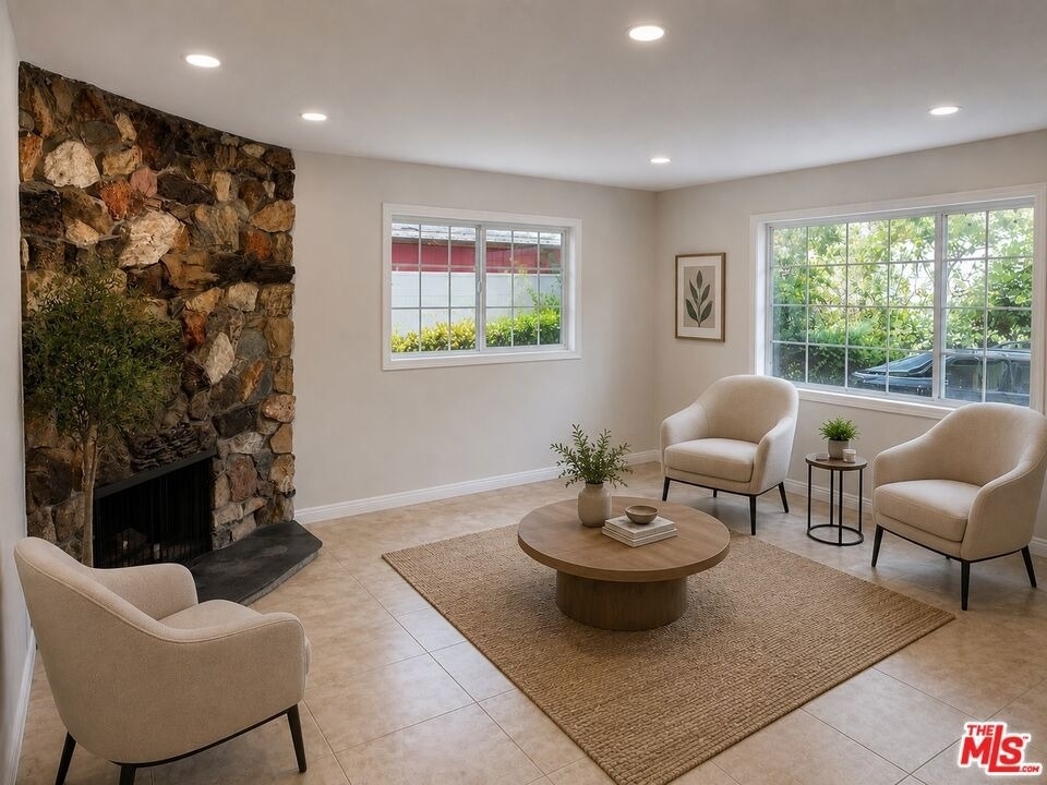 6462 Franrivers Avenue - Photo 4
