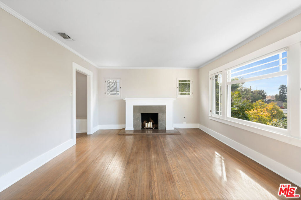 1843 Lucile Avenue - Photo 9