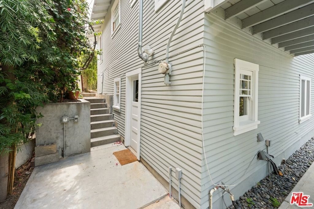 1843 Lucile Avenue - Photo 30