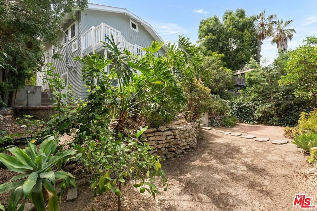 1843 Lucile Avenue - Photo 44