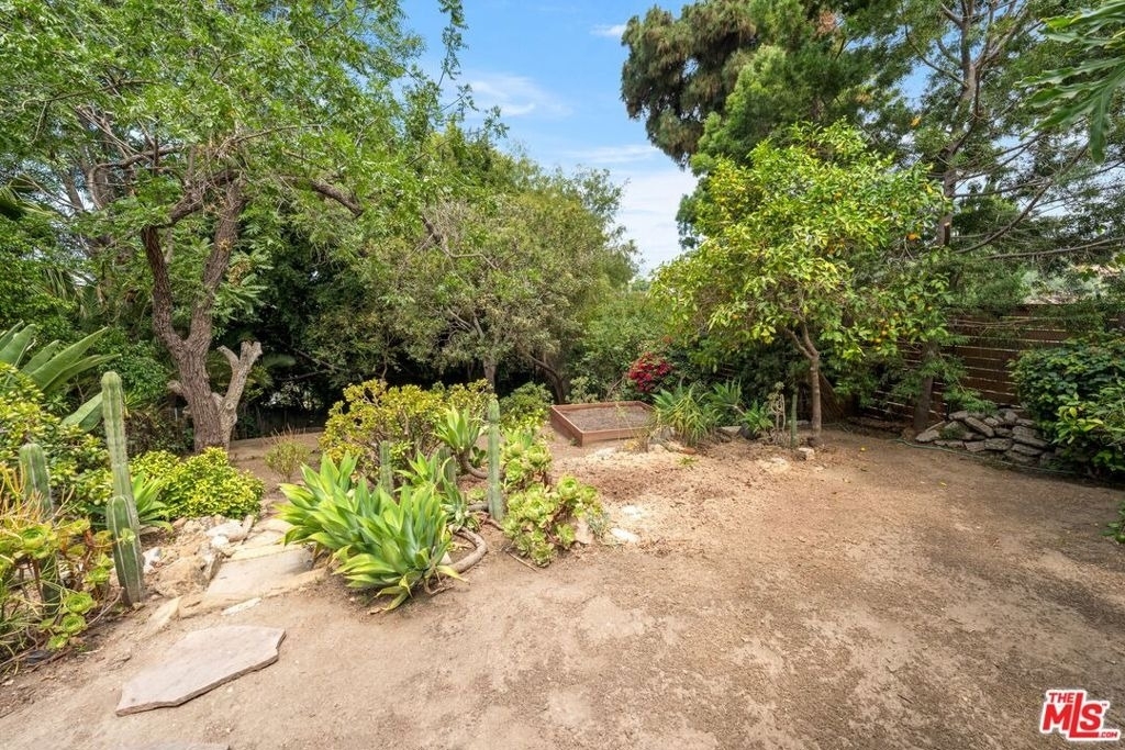1843 Lucile Avenue - Photo 45