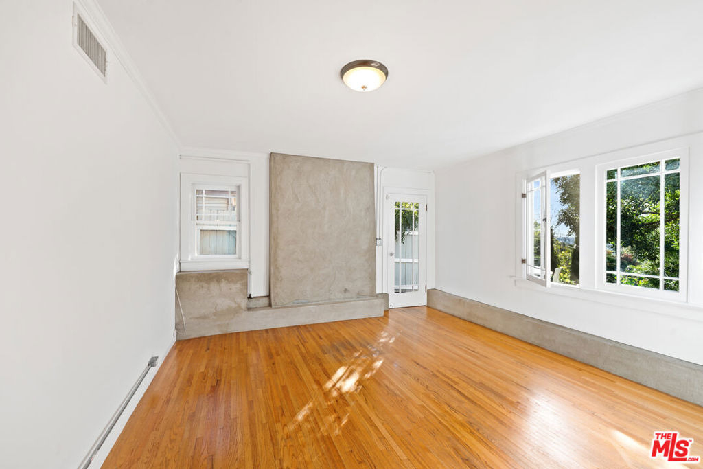1843 Lucile Avenue - Photo 33