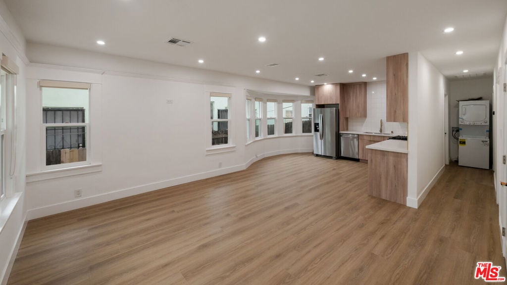 5729 Carlton Way - Photo 1