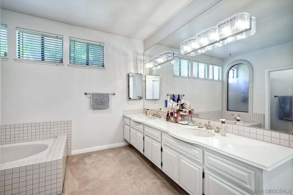 17586 Bocage Point - Photo 19
