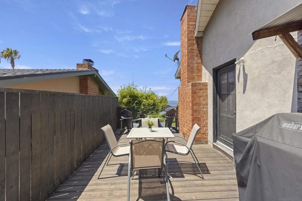 2416 Oxford Avenue - Photo 24