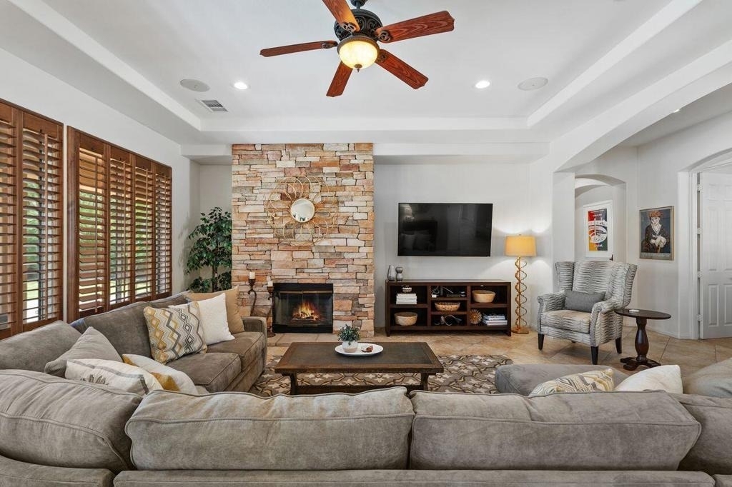 48476 Big Horn Drive - Photo 3
