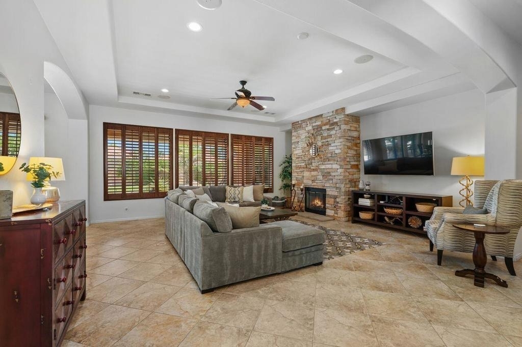 48476 Big Horn Drive - Photo 2