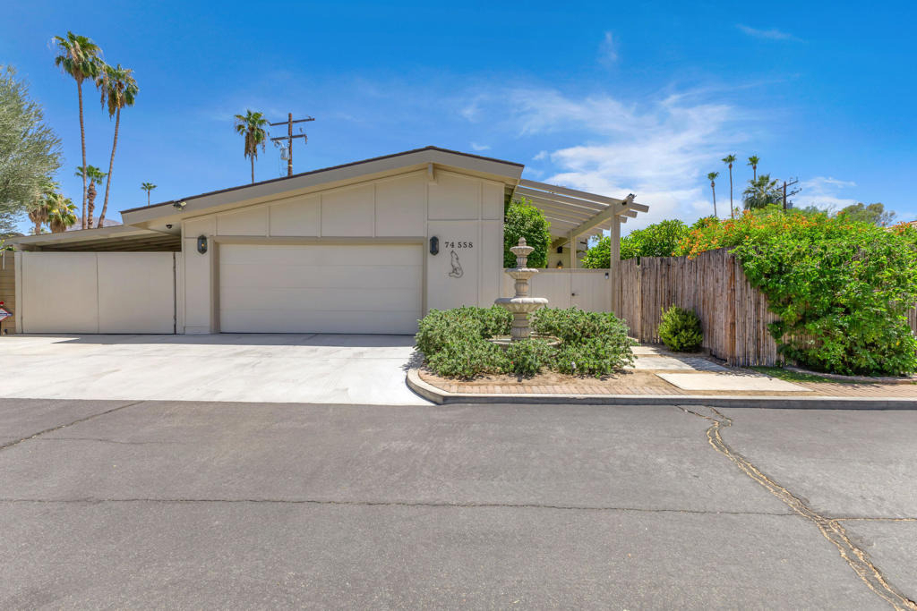 74558 Monteverde Way - Photo 0