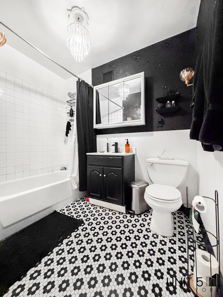 345 Eldert Street - Photo 9