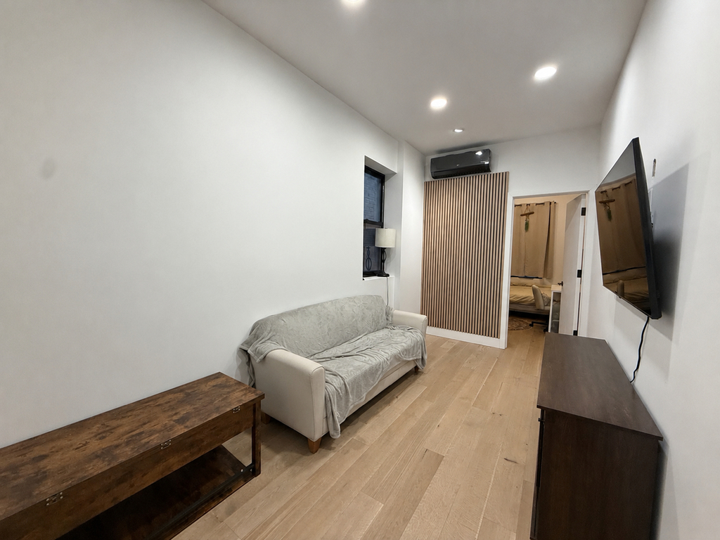 725 Knickerbocker Avenue - Photo 5