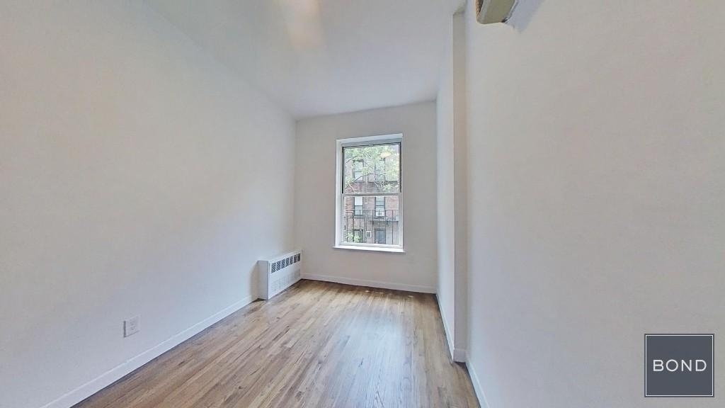 East 85th Street - Photo 4