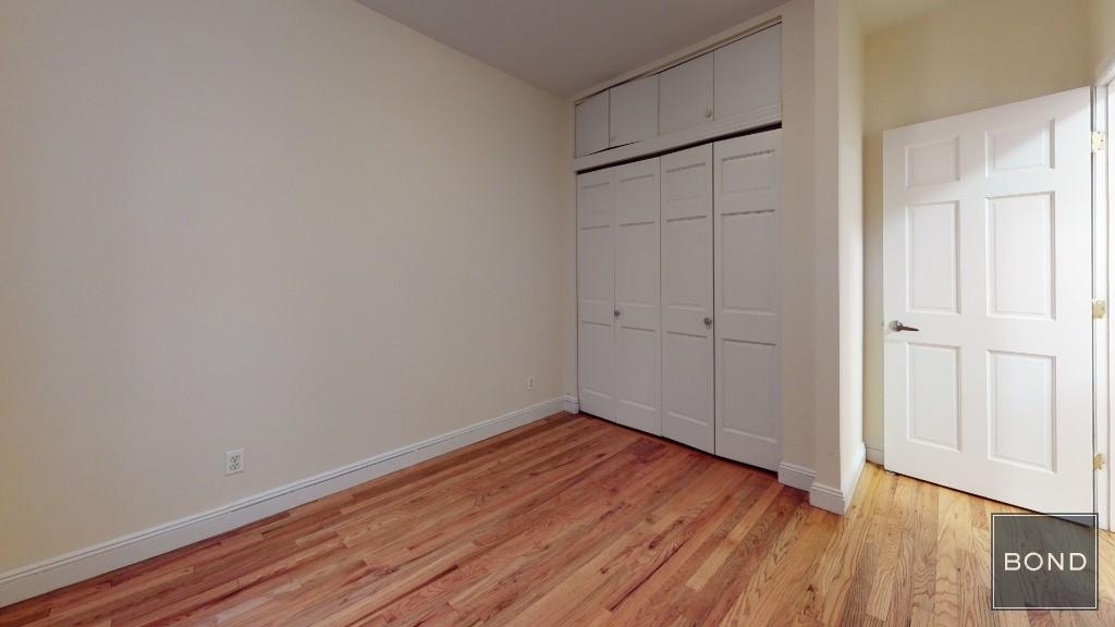 East 78th Street - Photo 3