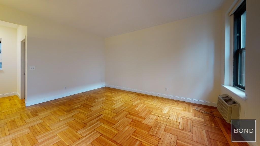 East 78th Street - Photo 1