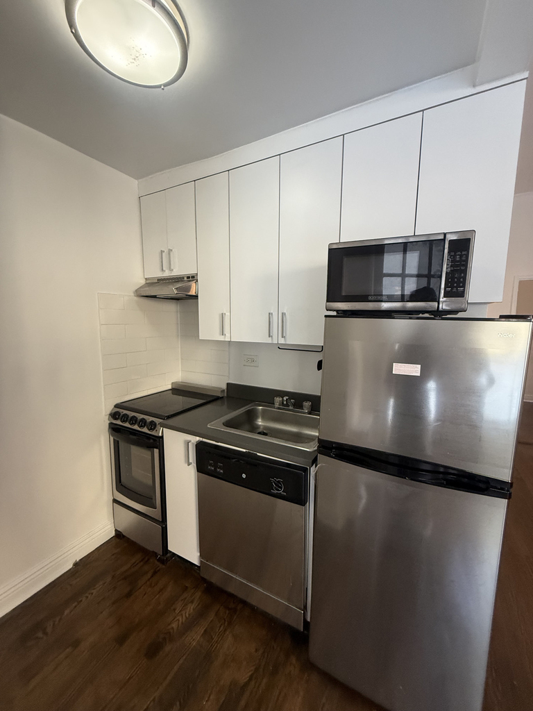 961 Lexington Avenue - Photo 7