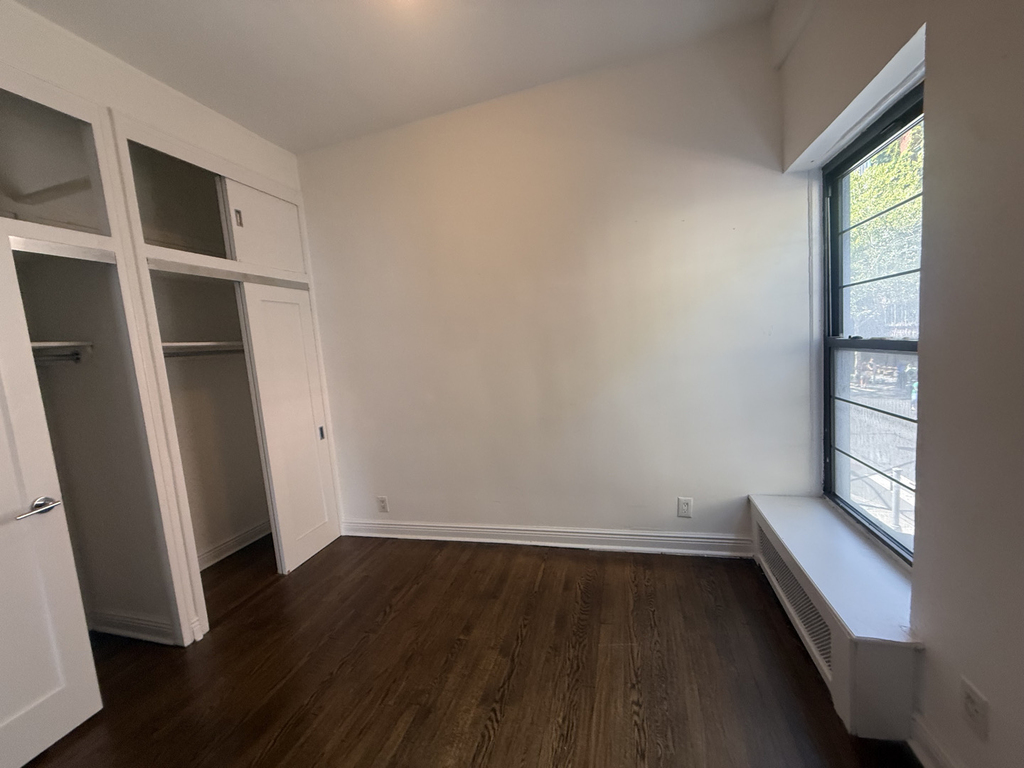 961 Lexington Avenue - Photo 5