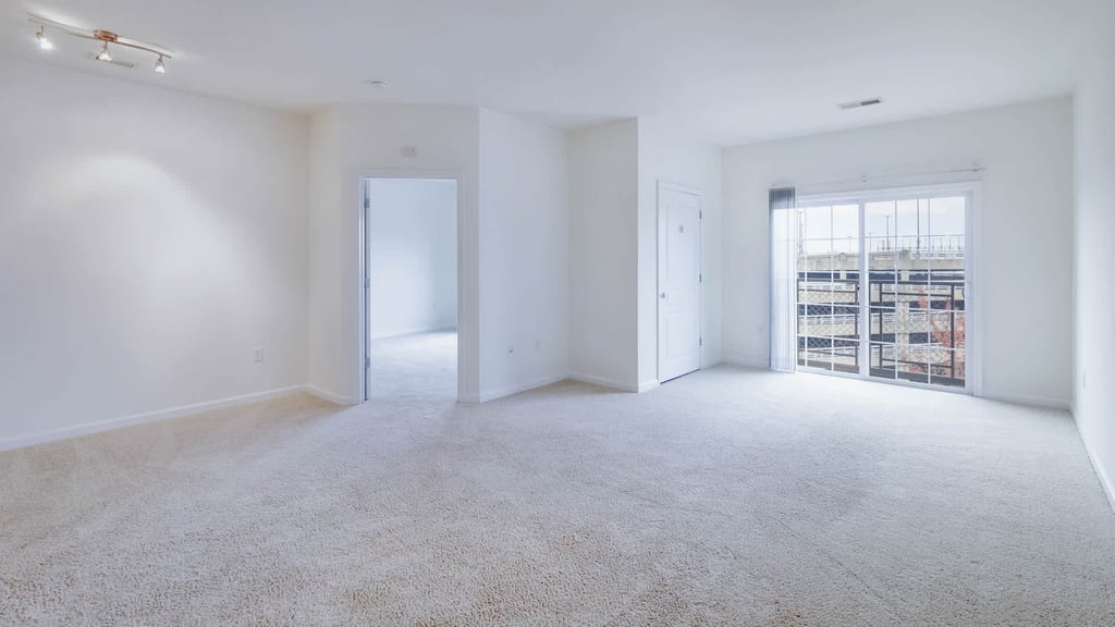 6210 Belcrest Road - Photo 10