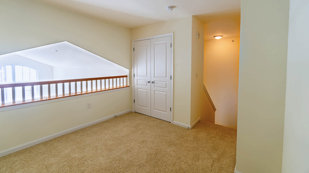 6210 Belcrest Road - Photo 54