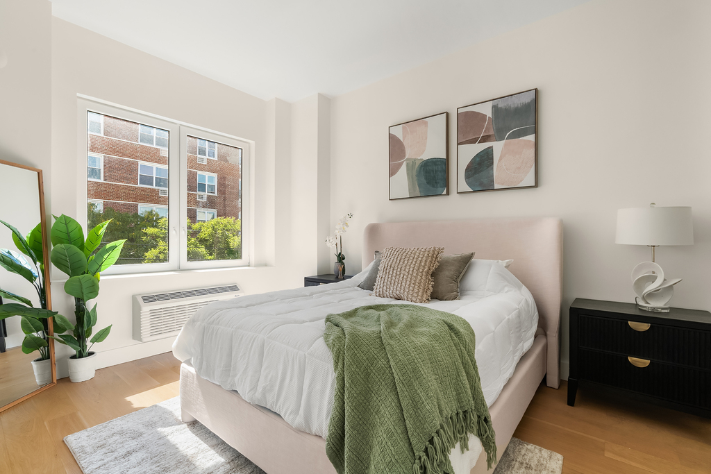 Sedgwick Avenue - Photo 1