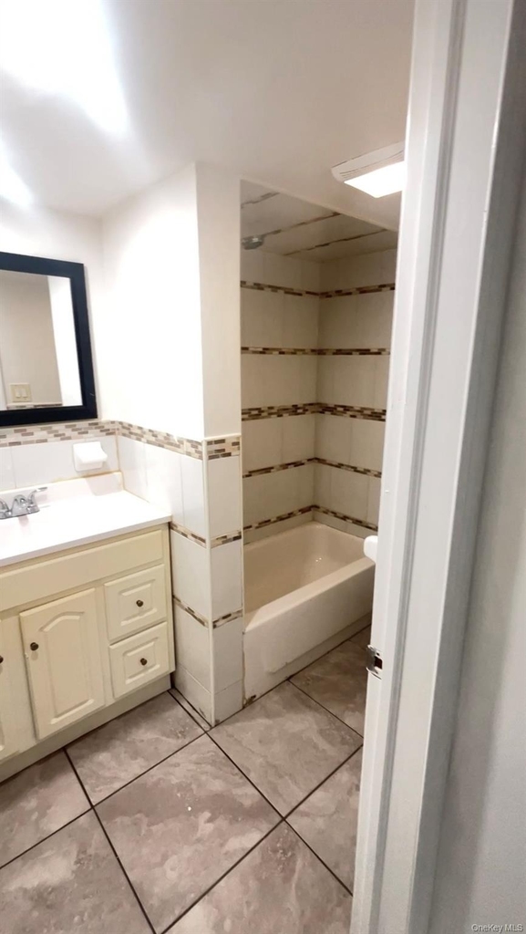 134 Scranton Avenue - Photo 10