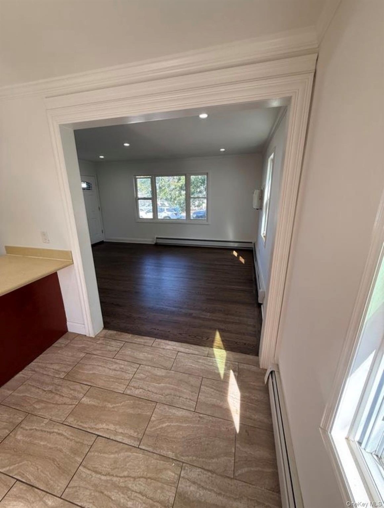 134 Scranton Avenue - Photo 3