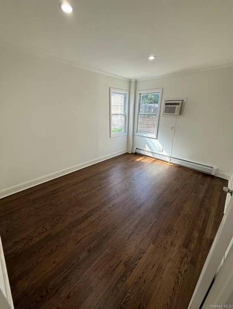 134 Scranton Avenue - Photo 7