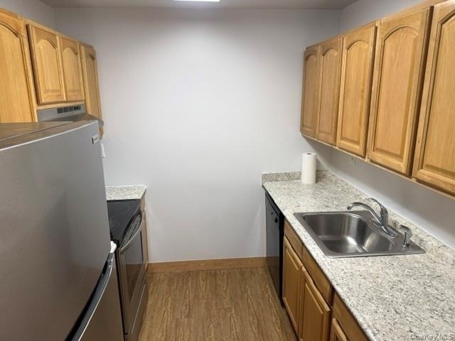 97 Richmond Boulevard - Photo 2