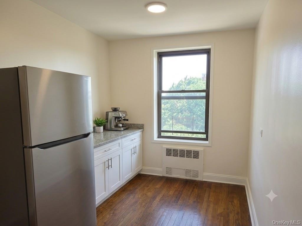 89-20 55 Avenue - Photo 3