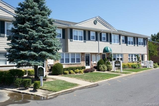 1355 Roanoke Avenue - Photo 0