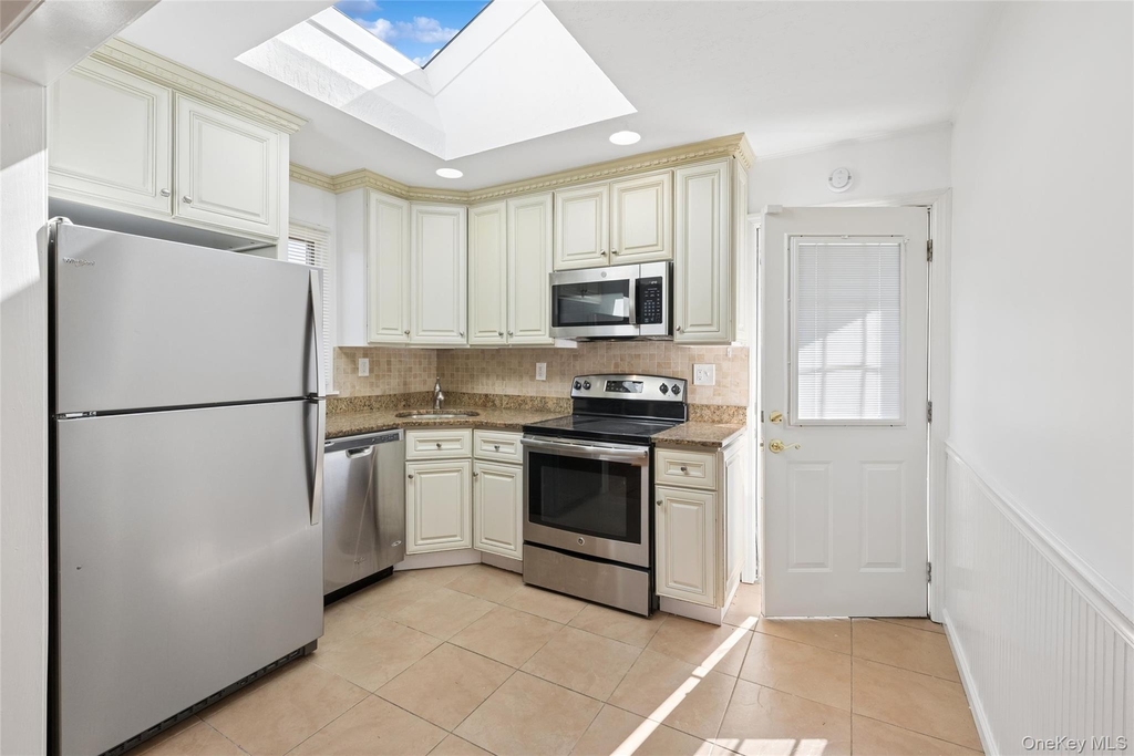 31 Evelyn Lane - Photo 6