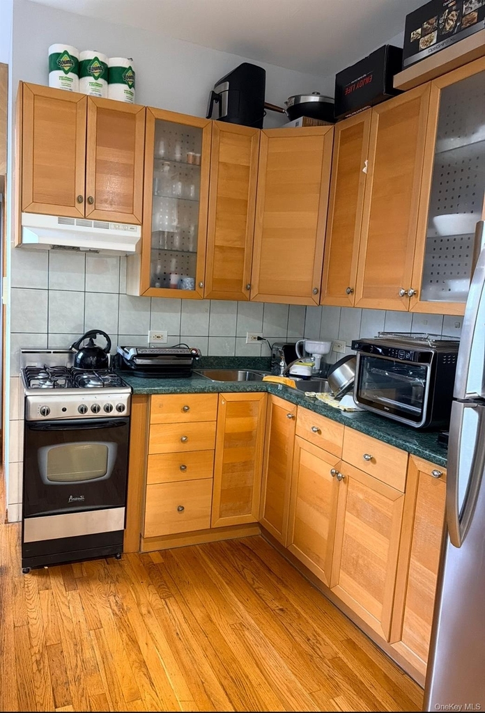 2036 Harman Street - Photo 3