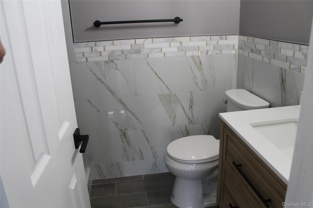 276 Temple Hill - Photo 11