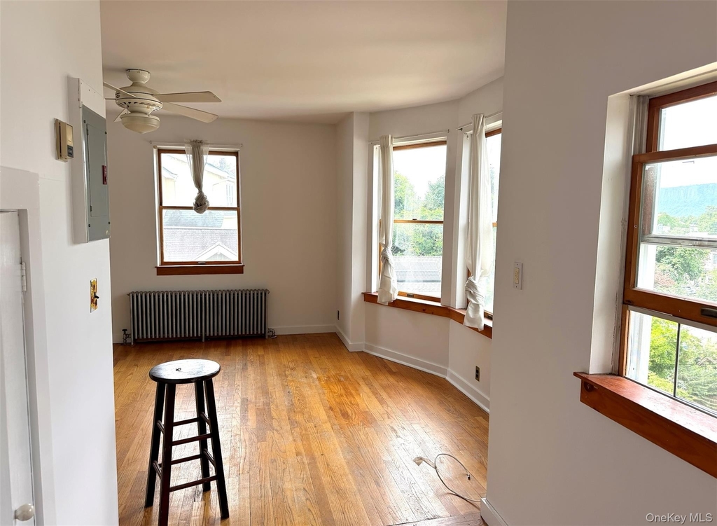 12 Villard Avenue - Photo 3