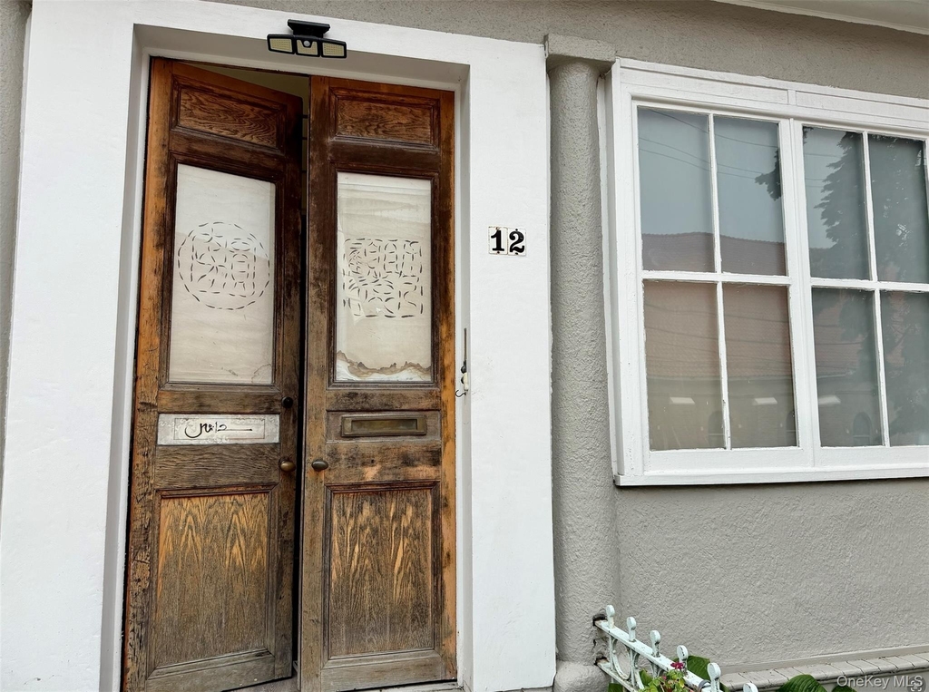 12 Villard Avenue - Photo 0