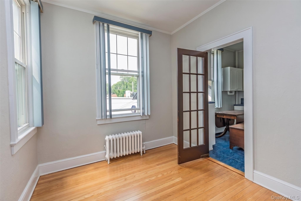 295 Railroad Avenue - Photo 4