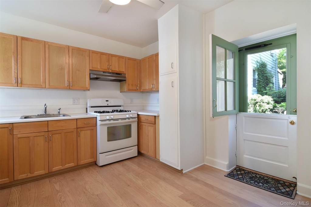 104 Main Street - Photo 11