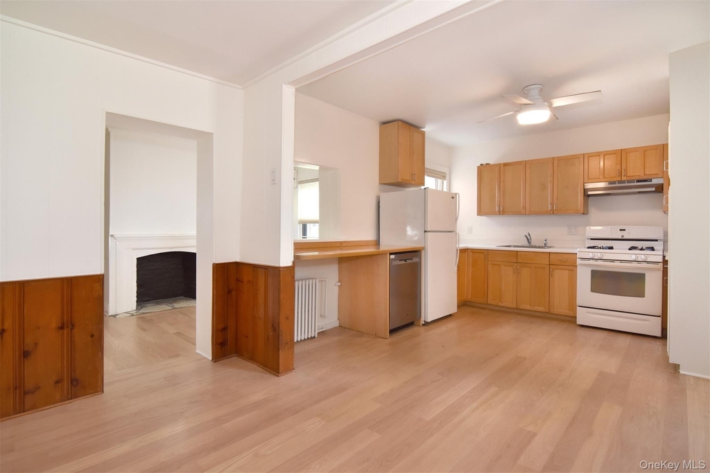 104 Main Street - Photo 8