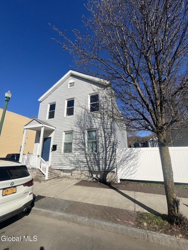508 2nd Street - Photo 0