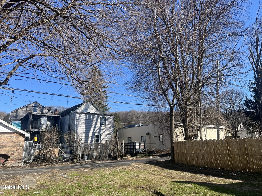 508 2nd Street - Photo 2