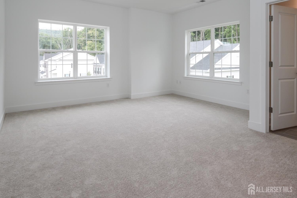 71 Veterans Way - Photo 12