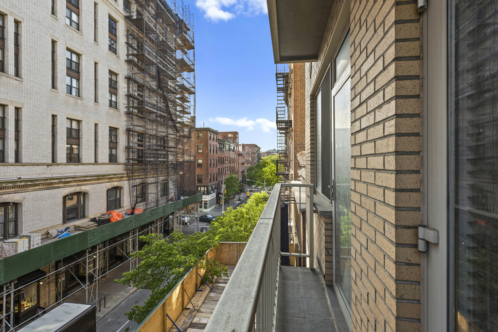 159 Bleecker Street - Photo 3