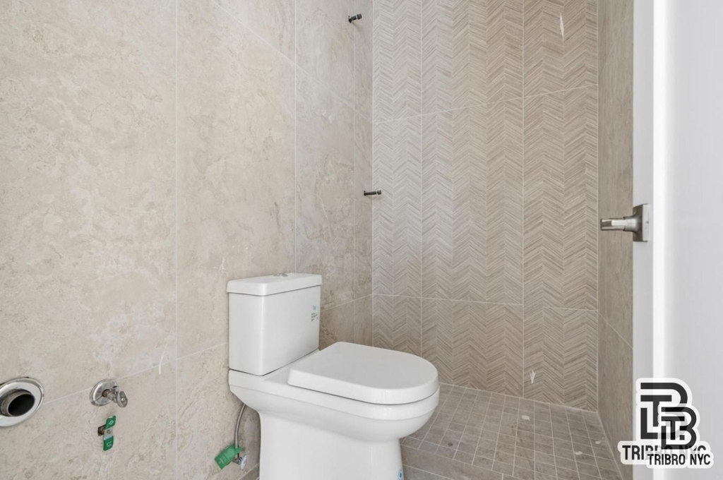 416 Lorimer Street - Photo 5