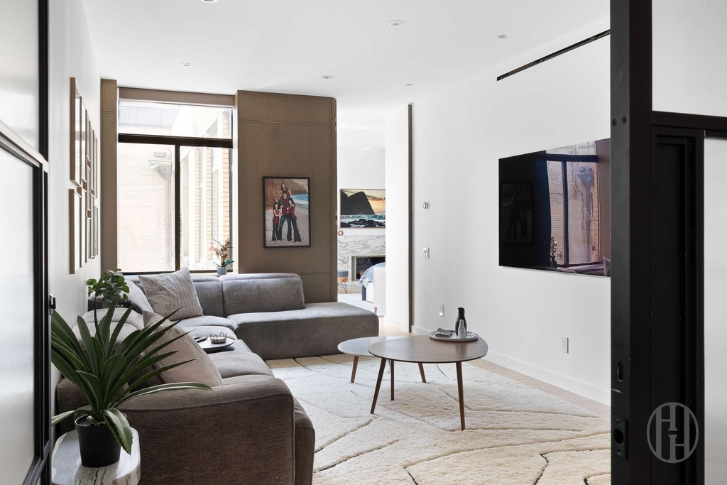 111 Barrow Street - Photo 13