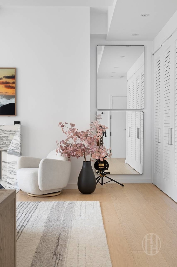 111 Barrow Street - Photo 18