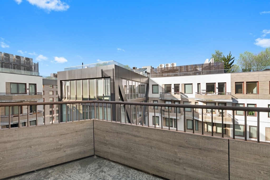 54 Noll Street - Photo 0