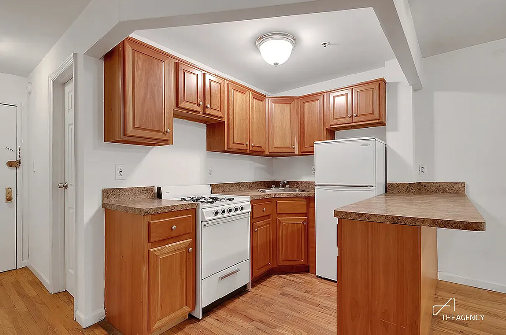 242 W 21st Street - Photo 1