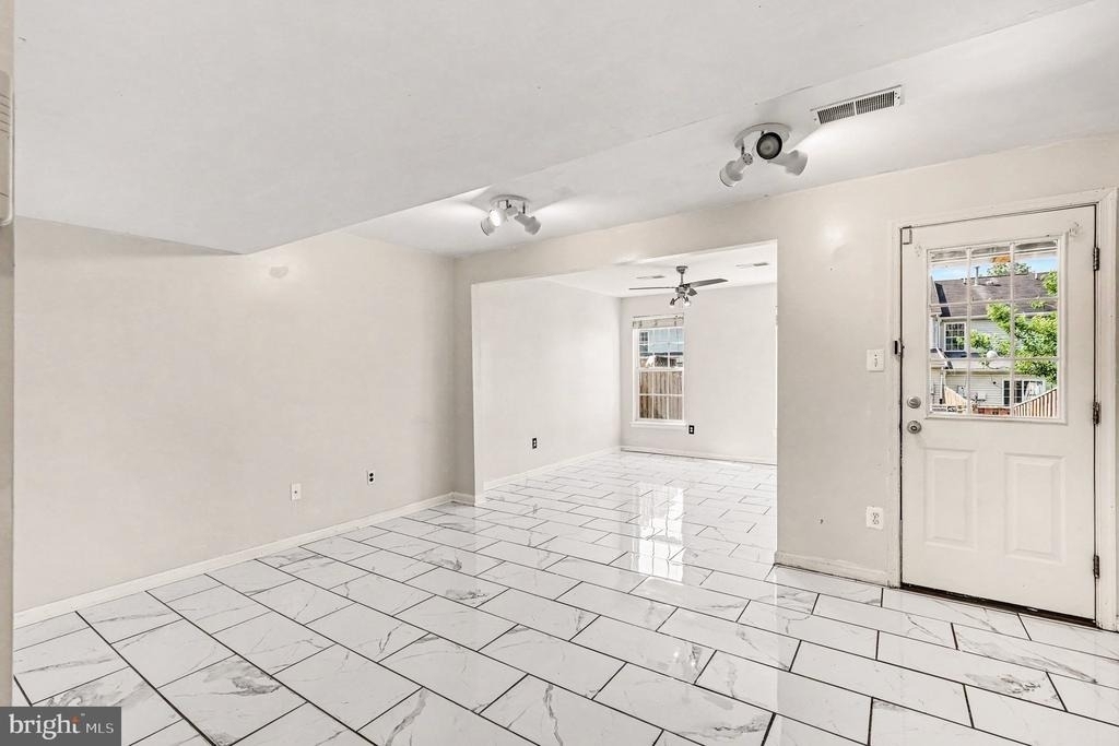 4524 Papillion Court - Photo 14