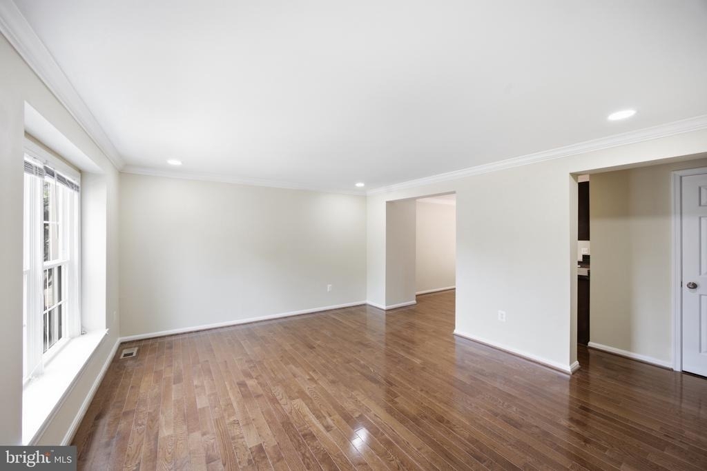 1935 Pohick Creek Court - Photo 11
