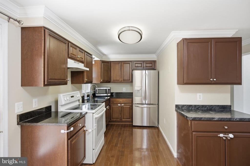 1935 Pohick Creek Court - Photo 15