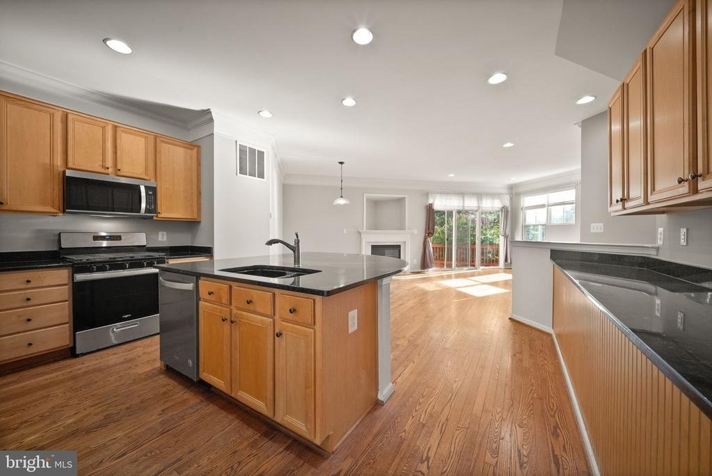 22862 Cartier Terrace - Photo 18