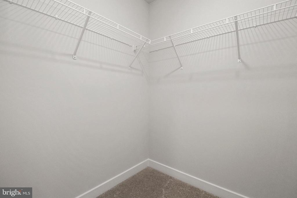 20847 Owenmore Terrace - Photo 12